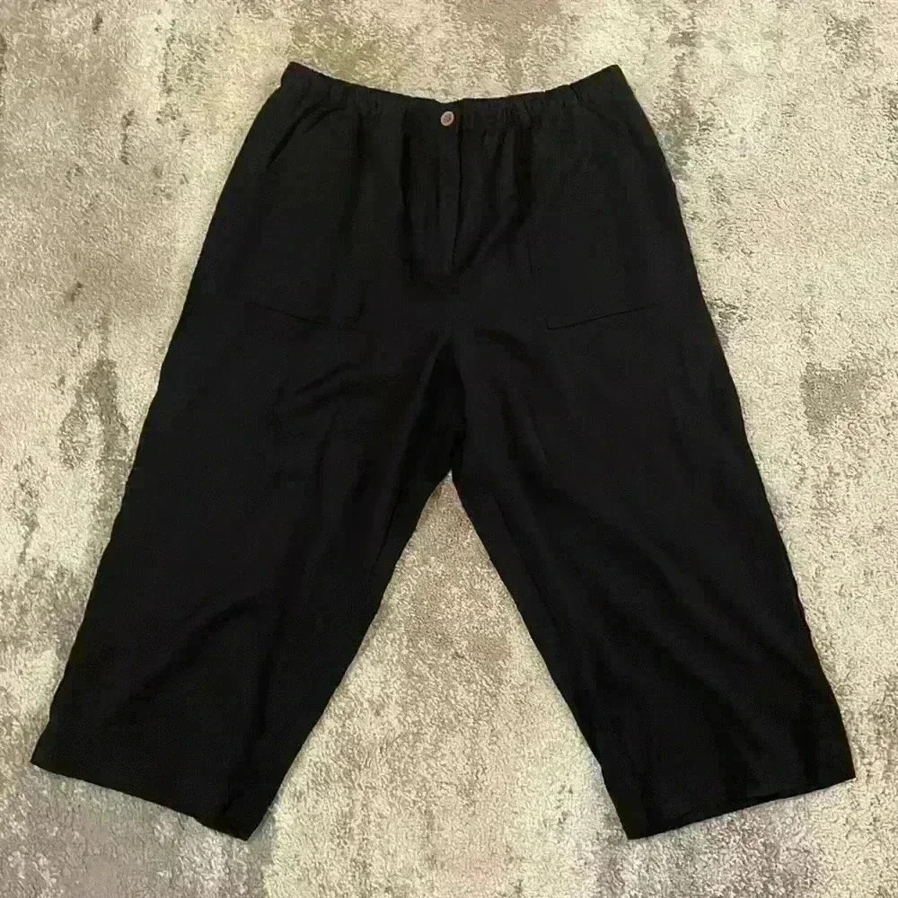 Women’s Black w/Palm Leaf Pattern Westbound Capris
